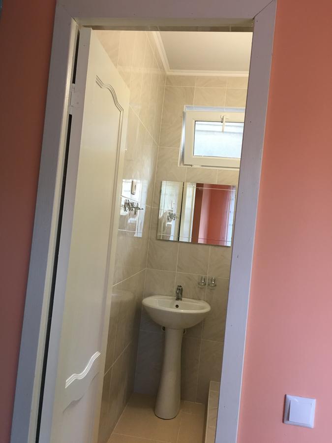 Guest House On Shakirbay 11 Σουχούμι Εξωτερικό φωτογραφία